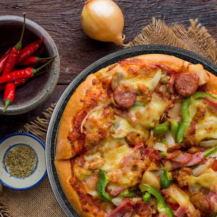 Bakken Non-Stick Pizza Pan – Durable Carbon Steel with Silicone Handle, Easy Cleanup & Dishwasher Safe