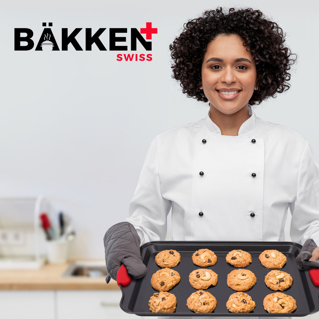 BAKKEN Cookie Sheets for Baking Nonstick Set - 3-Piece Stackable Carbon Steel Baking Sheet Pans Set with Silicone Handles, Non Toxic Cookie Sheets for Baking Bakeware Set - Black