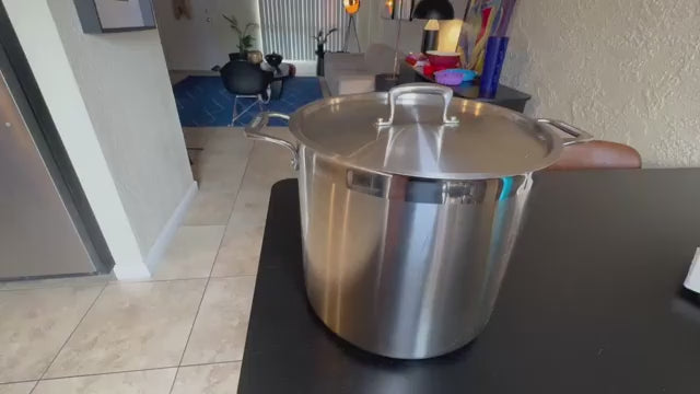 Stainless Steel Stockpot with Lid 5 Quart, Durable 18/8 Stainless Steel, Impact-Bonded Base for Even Heating, Riveted Handles, Oven & All Stove Compatible, Safe Up To 500°F (260°C)